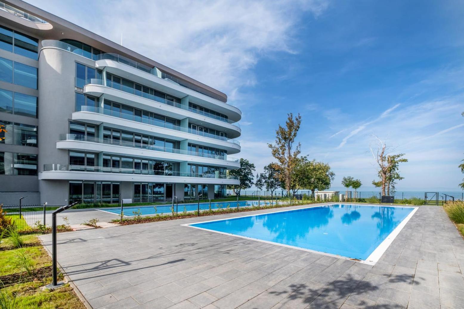 Myflat Wave Luxury 44 Suite Siófok Exteriér fotografie